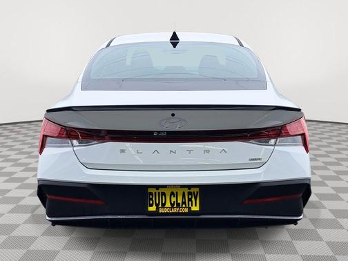 2026 Hyundai ELANTRA SEL