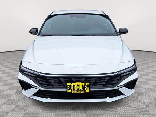 2026 Hyundai ELANTRA SEL