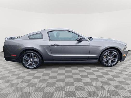 2014 Ford Mustang V6 Premium