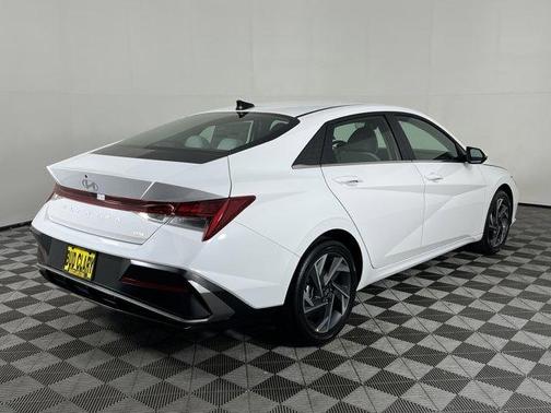 2025 Hyundai ELANTRA HEV Limited