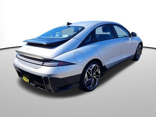 2024 Hyundai IONIQ 6 SEL