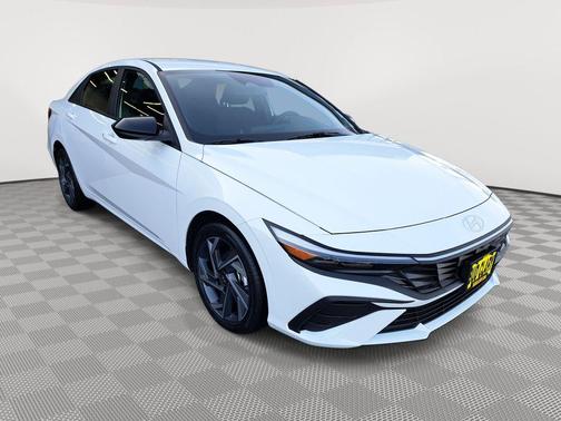 2025 Hyundai ELANTRA HEV SEL Sport