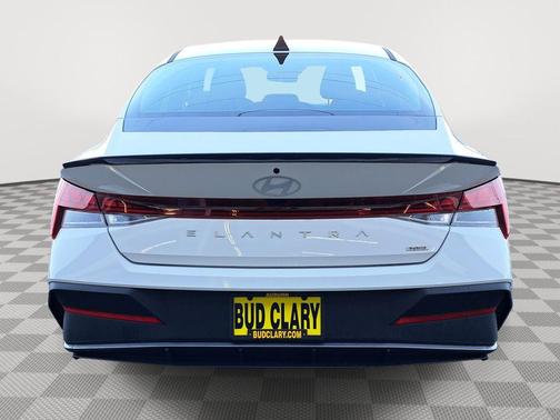 2025 Hyundai ELANTRA HEV SEL Sport