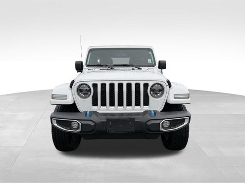 Bright White Clearcoat 2022 Jeep Wrangler Unlimited 4xe Sahara