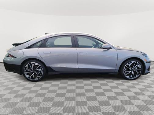 2025 Hyundai IONIQ 6 SEL