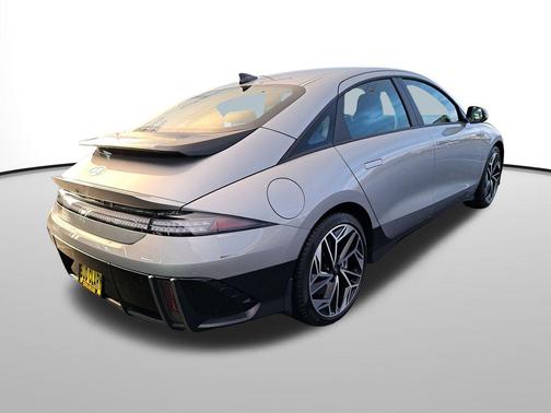2025 Hyundai IONIQ 6 SEL