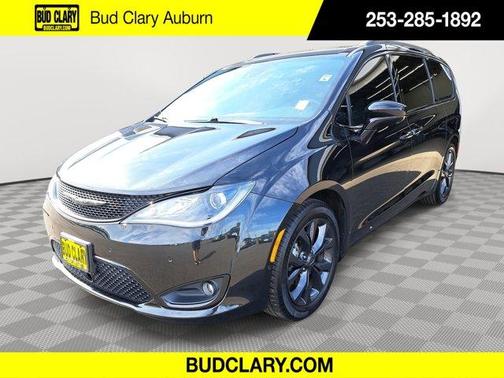2018 Chrysler Pacifica Touring-L Plus
