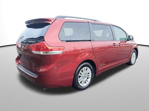 2014 Toyota Sienna L