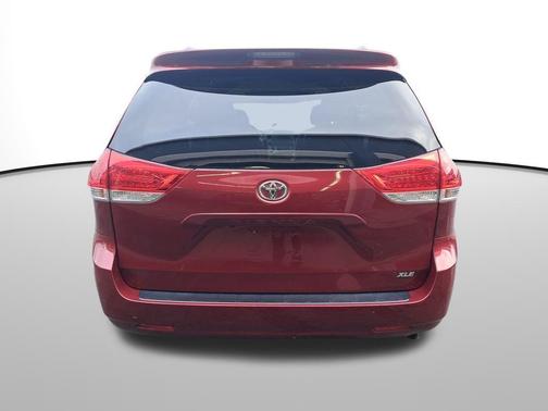 2014 Toyota Sienna L