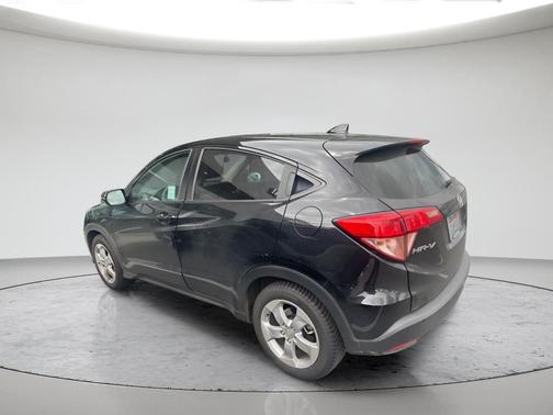 Crystal Black Pearl 2016 Honda HR-V EX