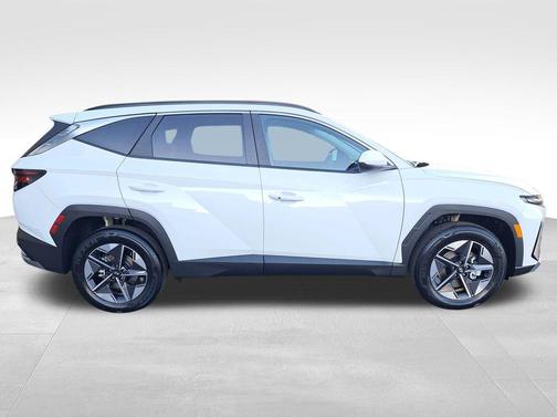 Pearl 2026 Hyundai TUCSON Hybrid SEL