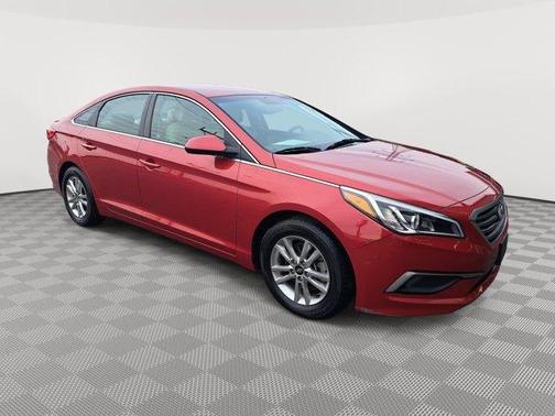 2017 Hyundai SONATA SE