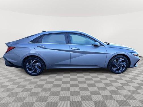 2025 Hyundai ELANTRA HEV Limited