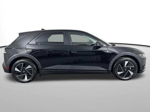 2025 Hyundai IONIQ 5 SE