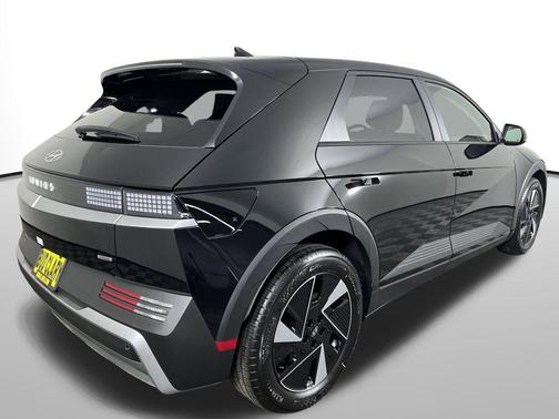 2025 Hyundai IONIQ 5 SE