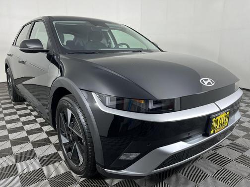 2025 Hyundai IONIQ 5 SE