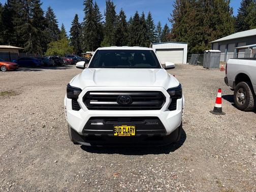 Ice 2025 Toyota Tacoma SR5