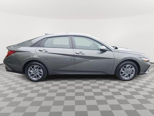 2025 Hyundai ELANTRA HEV Blue