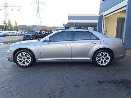 2018 Chrysler 300 S