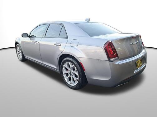 2018 Chrysler 300 S
