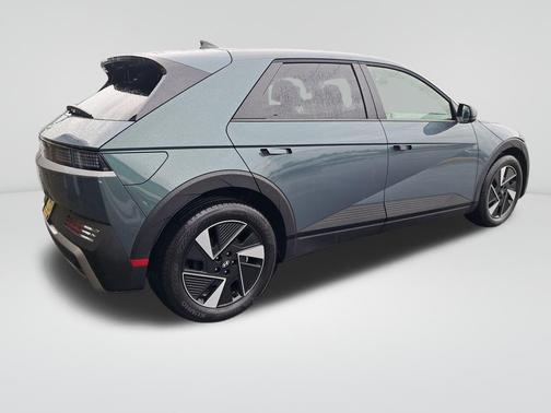 2026 Hyundai IONIQ 5 SE Standard Range