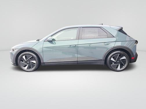 2026 Hyundai IONIQ 5 SE Standard Range
