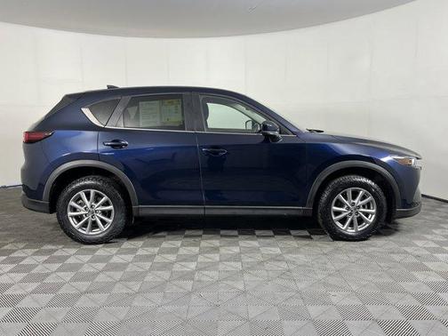 2022 Mazda CX-5 2.5 S Preferred Package