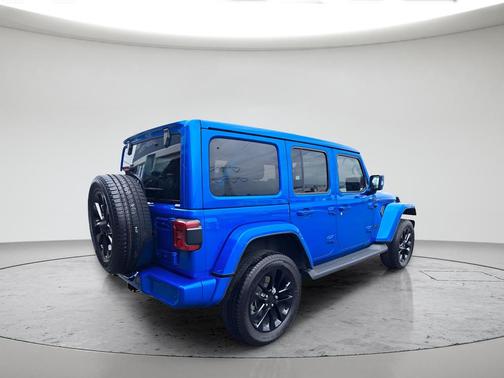 Hydro Blue Pearl 2022 Jeep Wrangler Unlimited Sahara