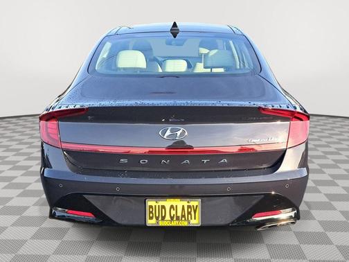 2023 Hyundai SONATA Limited