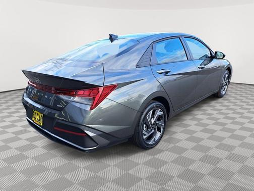 2025 Hyundai ELANTRA HEV SEL Sport