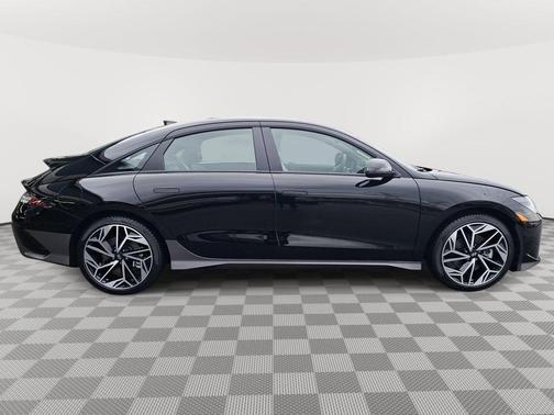 2025 Hyundai IONIQ 6 SEL