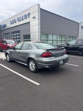 2004 Pontiac Grand Am SE1