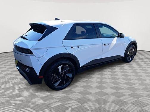 2025 Hyundai IONIQ 5 SE