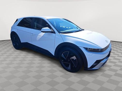 2025 Hyundai IONIQ 5 SE