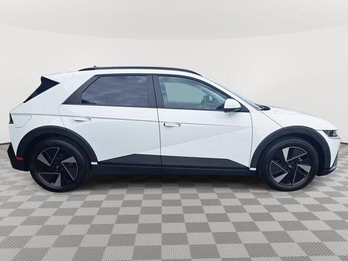 2025 Hyundai IONIQ 5 SEL