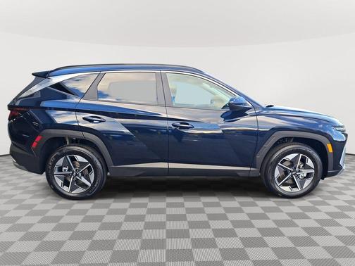 2026 Hyundai TUCSON Hybrid 