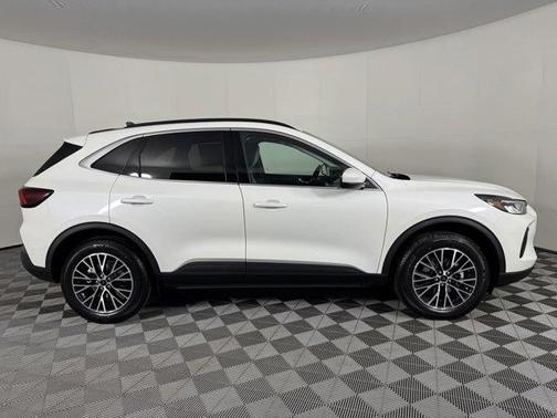 2025 Ford Escape PHEV