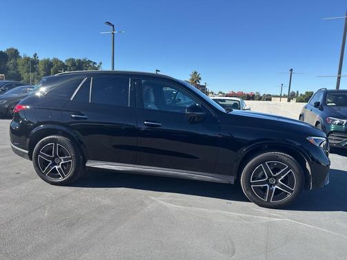 2025 Mercedes-Benz GLC 300 Base