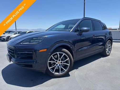Algarve Blue Metallic 2024 Porsche Cayenne Cayenne
