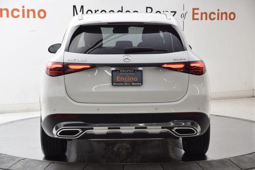 2026 Mercedes-Benz GLC 300 4MATIC