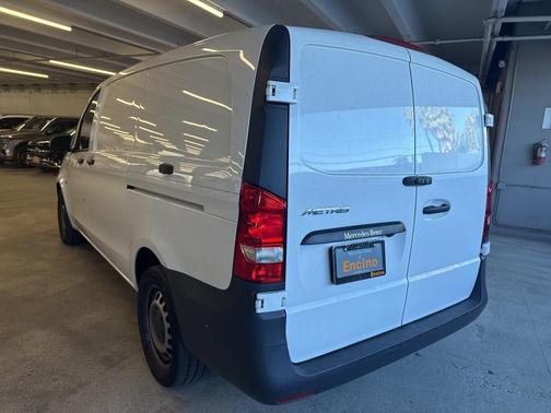 2023 Mercedes-Benz Metris Base