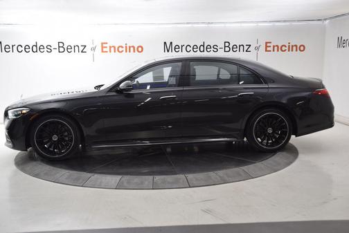 Graphite Gray Metallic 2023 Mercedes-Benz S-Class 4MATIC