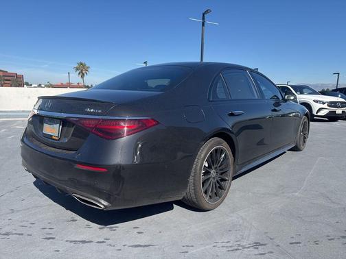 Graphite Gray Metallic 2023 Mercedes-Benz S-Class 4MATIC