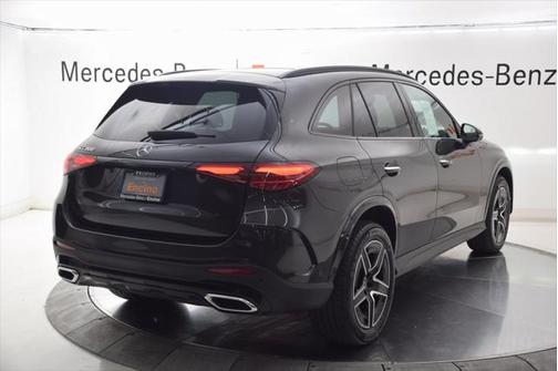 2025 Mercedes-Benz GLC 300 Base