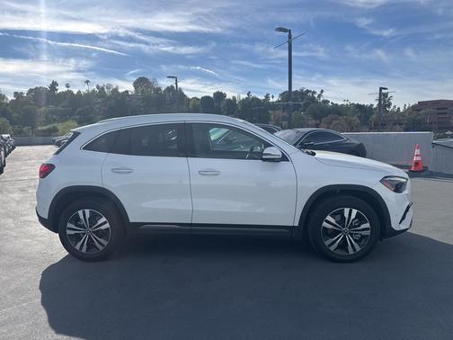 2025 Mercedes-Benz GLA 250 4MATIC