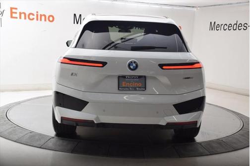 2025 BMW iX xDrive50