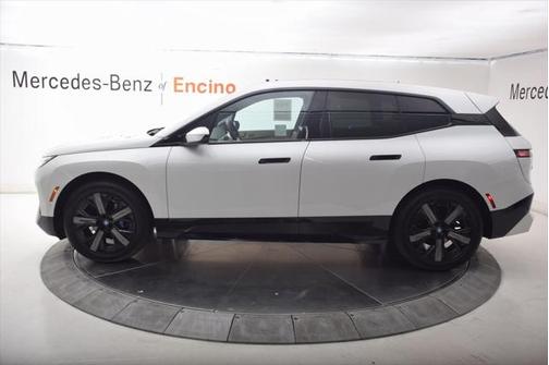2025 BMW iX xDrive50