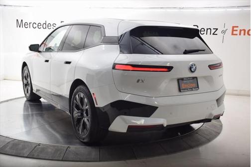 2025 BMW iX xDrive50