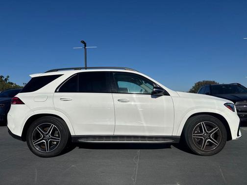 Polar White 2024 Mercedes-Benz GLE 450 4MATIC