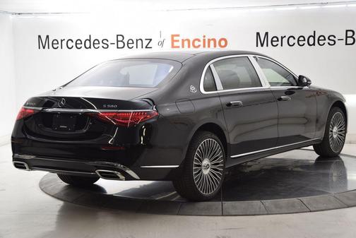 Obsidian Black 2026 Mercedes-Benz Maybach S 580 4MATIC